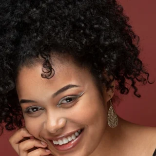 Pistes pour entretenir ses cheveux afro